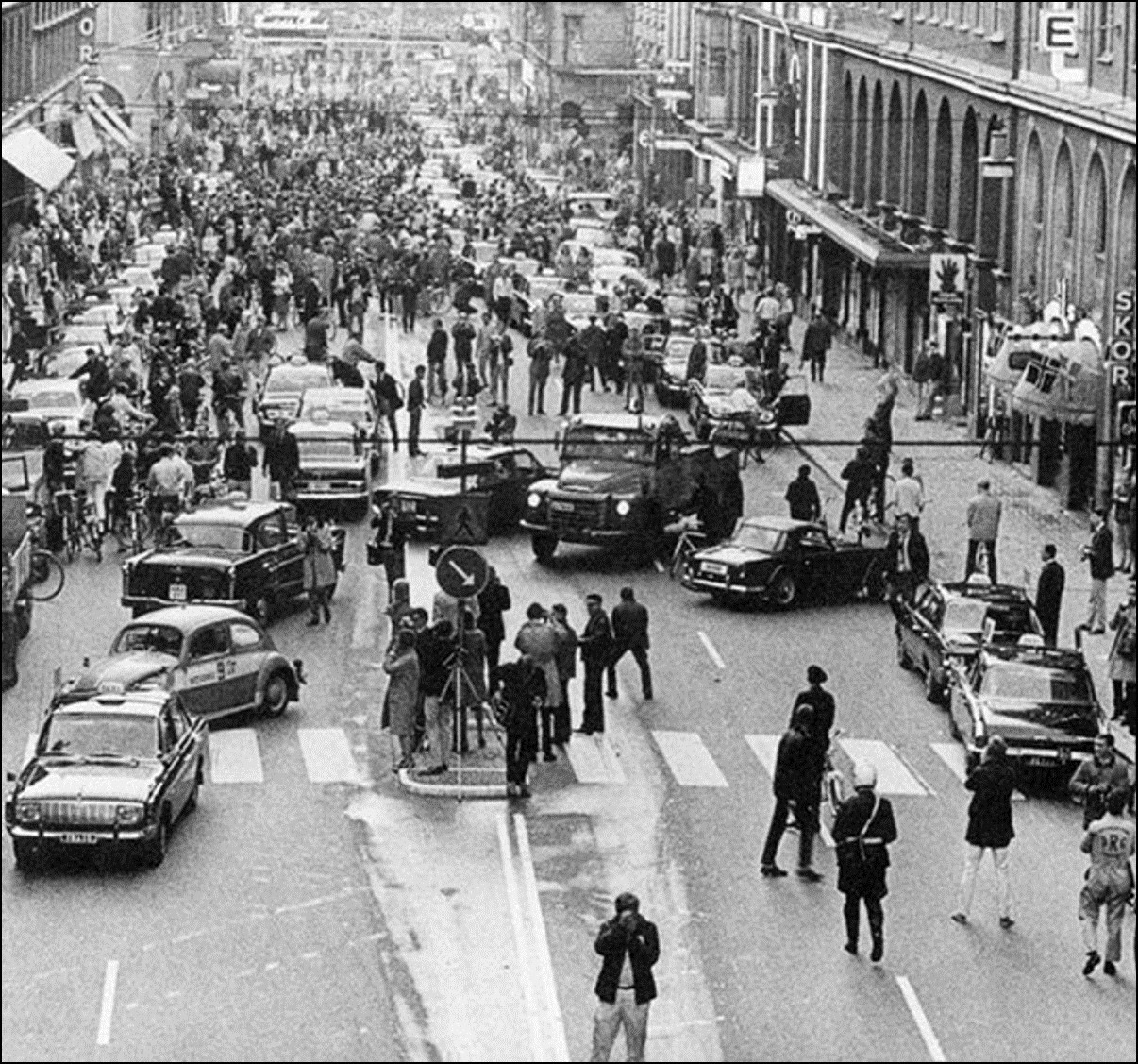 Фото 1967 года. Правостороннее движение Швеция 1967. Утро в Швеции в 1967. 3 Сентября 1967 Швеция. День н Швеция 1967.