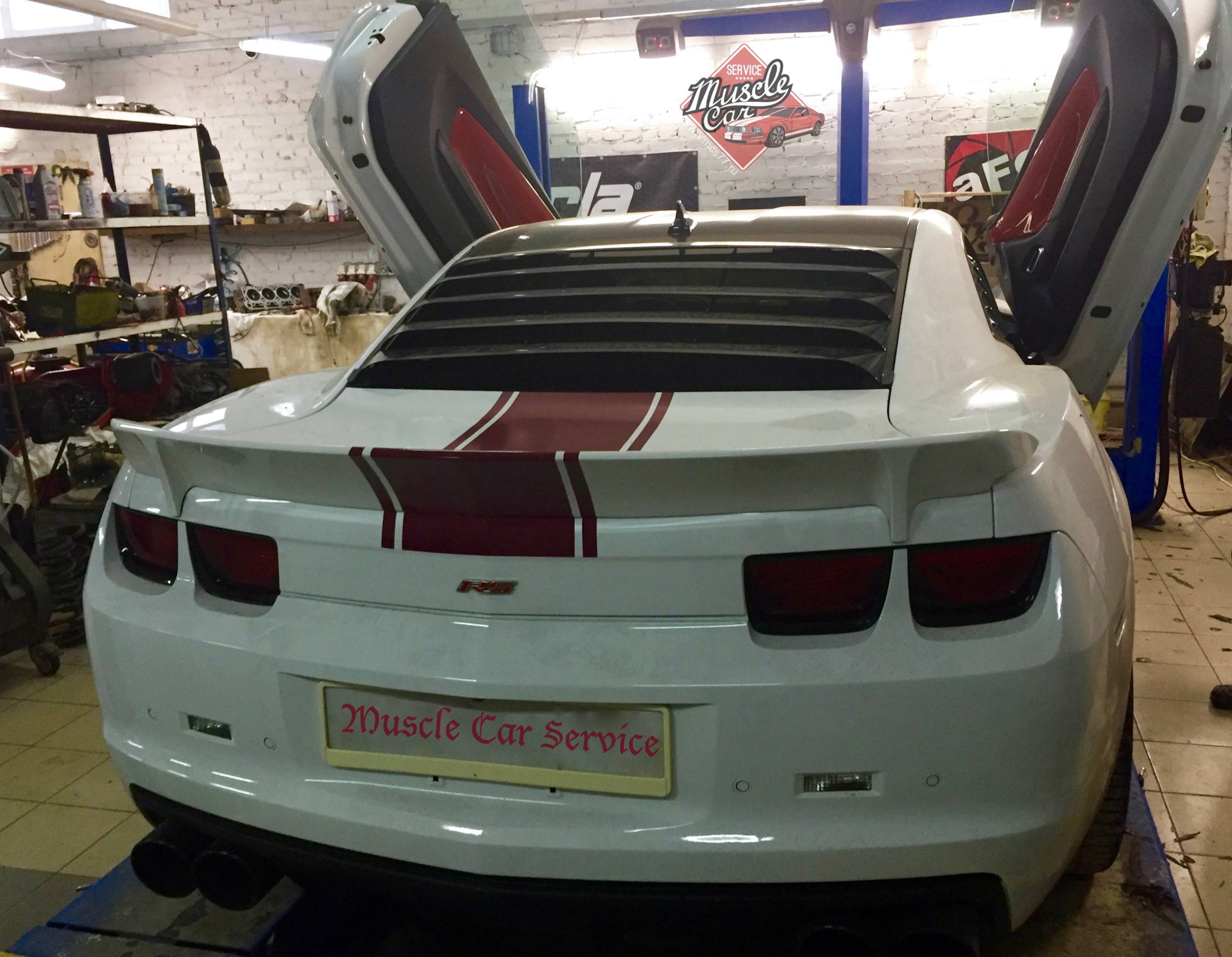 Тюнинг Camaro RS от MCS (тюнинг оптики, виниловые страйпы, стайлинг ...