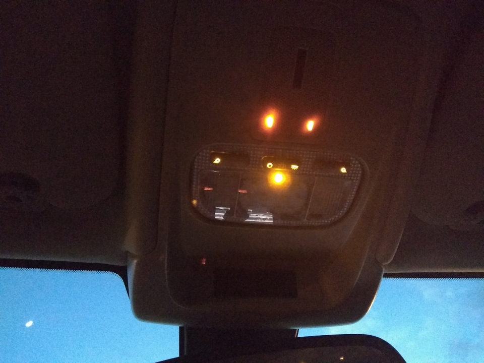 6362Q6 Citroen/Peugeot Мне Очень нравится — Citroen C5 (2G). Запчасти на фото: 6362Q6