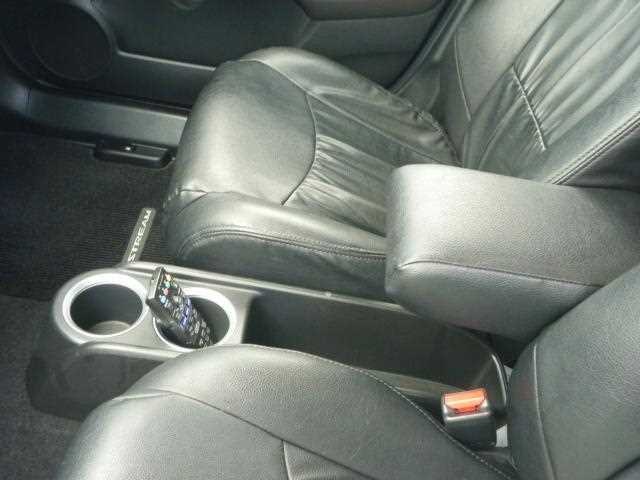 Купить Сиденья Хонда Стрим