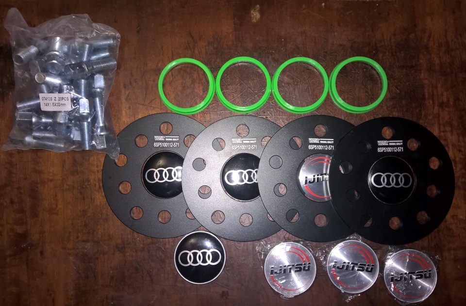 Фото в бортжурнале Audi 100 (C4)