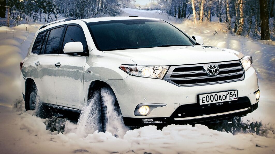 Toyota Highlander 2012 Р±РµР»С‹Р№