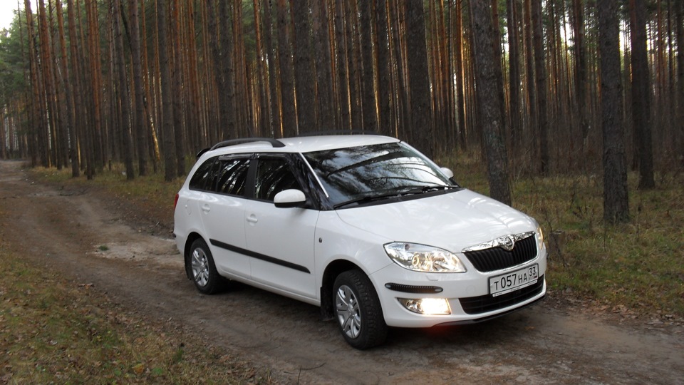 Skoda Fabia Combi 1,4  БЕЛЫЙ  КРОКОДИЛ