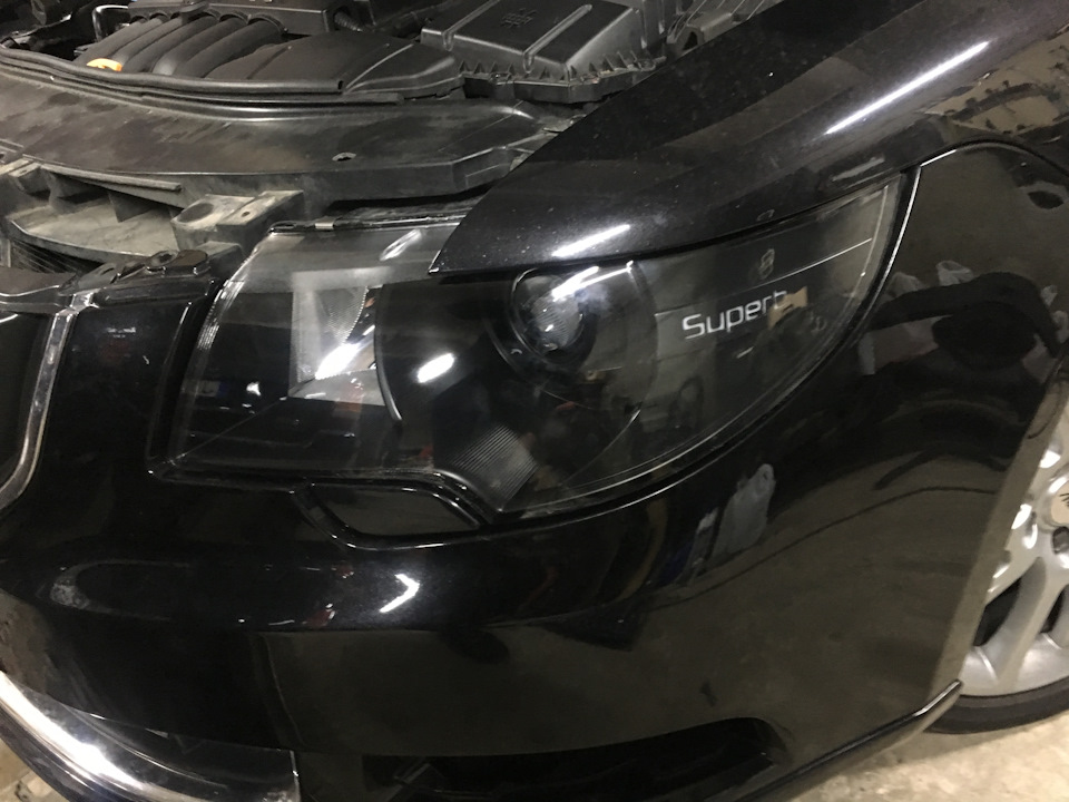 Затюнячили фары) — Skoda Superb Mk2, 3,6 л, 2008 года | тюнинг | DRIVE2