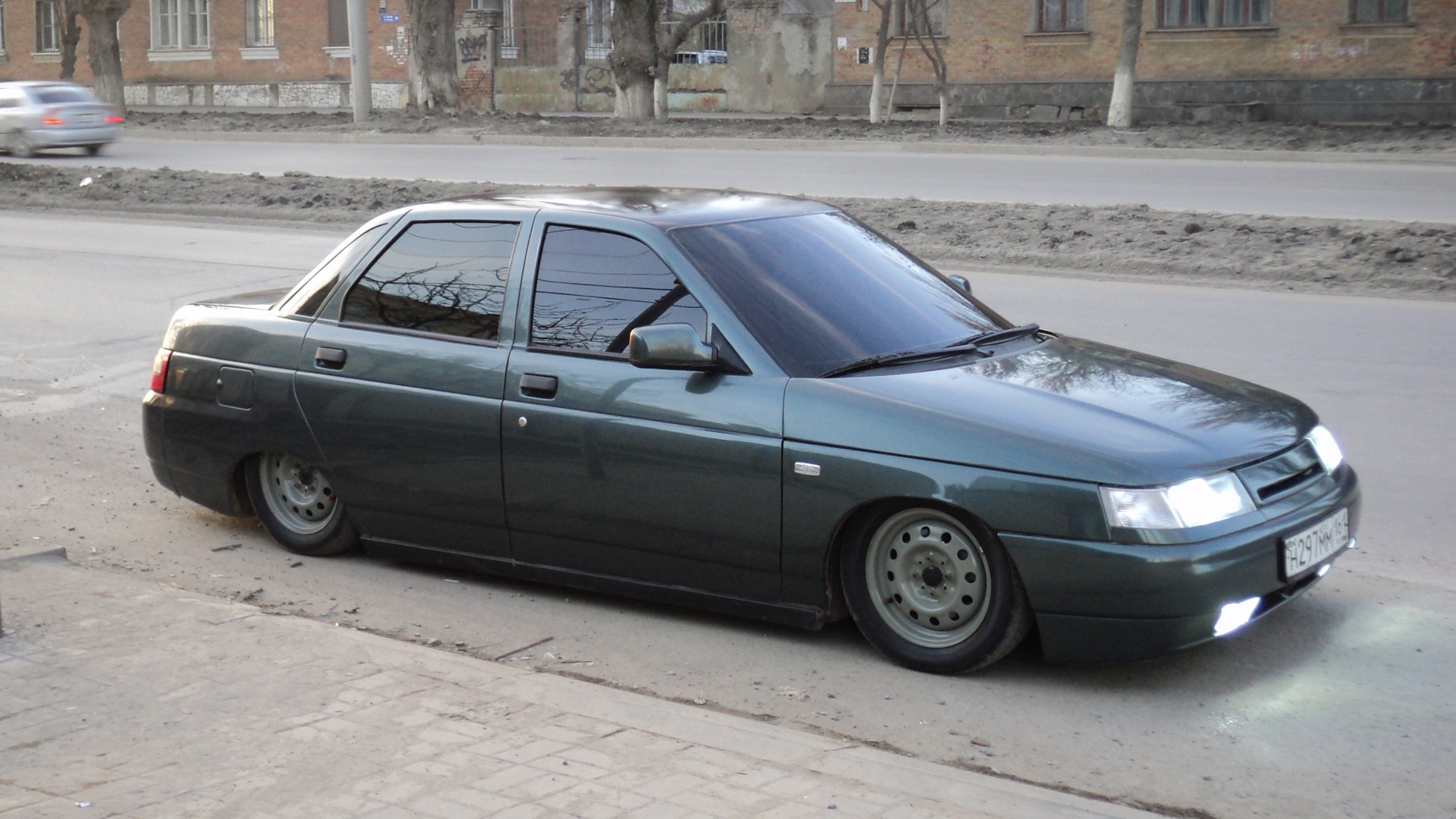 Lada 2110 черная