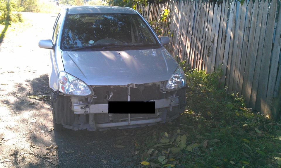 Эх… — Toyota Platz, 1 л, 2003 года | ДТП | DRIVE2