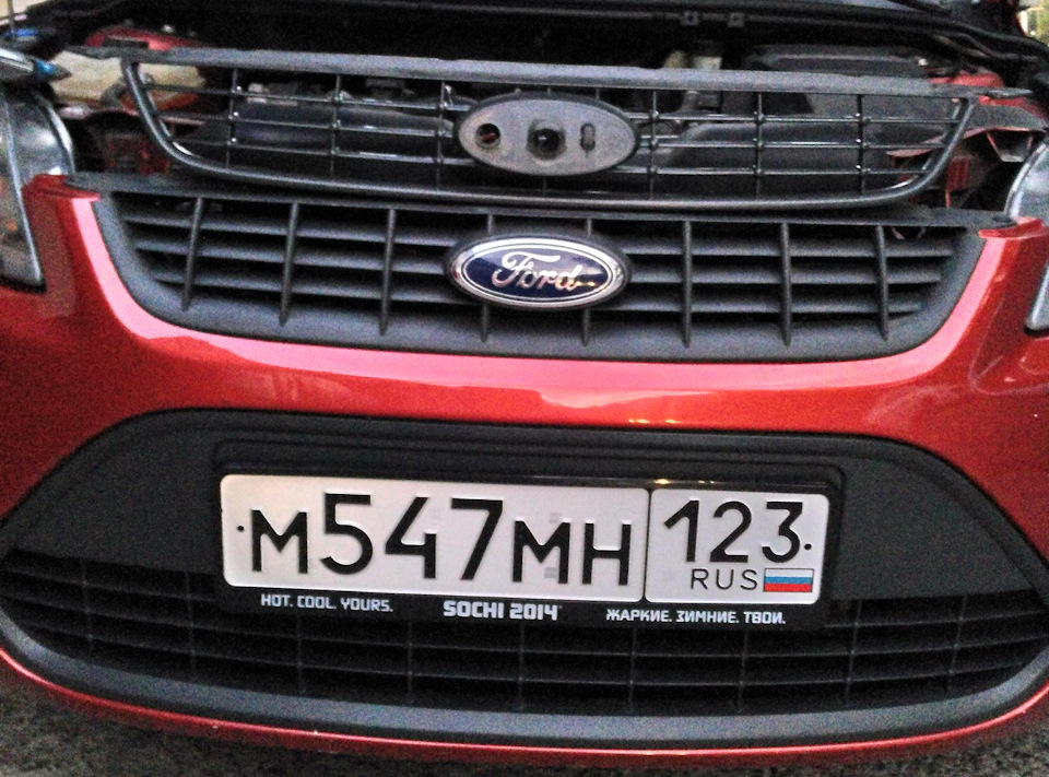 снять решетку форд фокус 2. снятие решетки радиатора форд фокус 2 рестайлинг. 6. Ford focus 2 утеплитель решетки радиатора. резинка радиатора форд фокус 2.