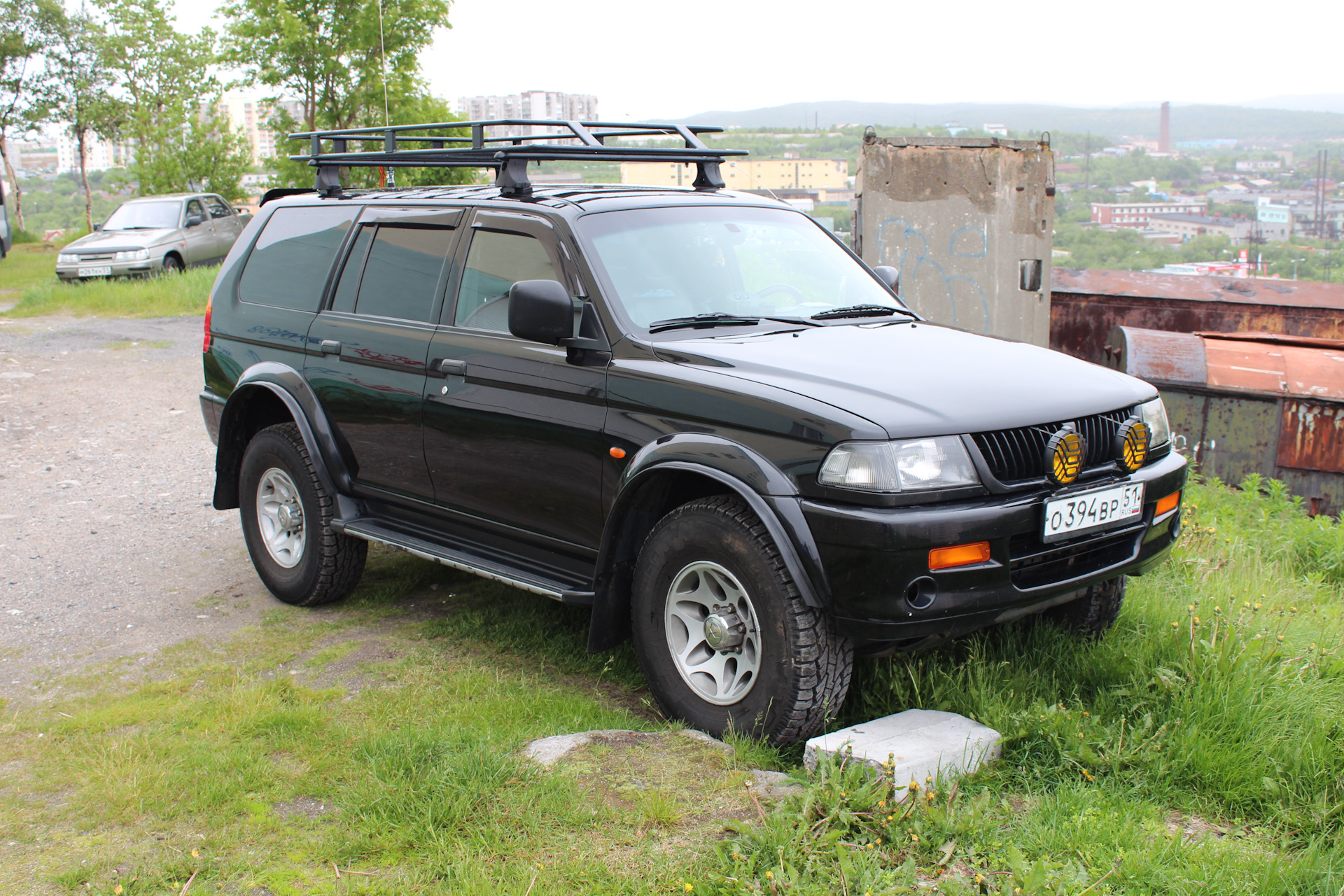 Mitsubishi pajero sport 1998-2007. Mitsubishi pajero sport 1998-2008. Митсубиси монтеро спорт 1998. Паджеро спорт 1998. Митсубиси паджеро спорт 1998.