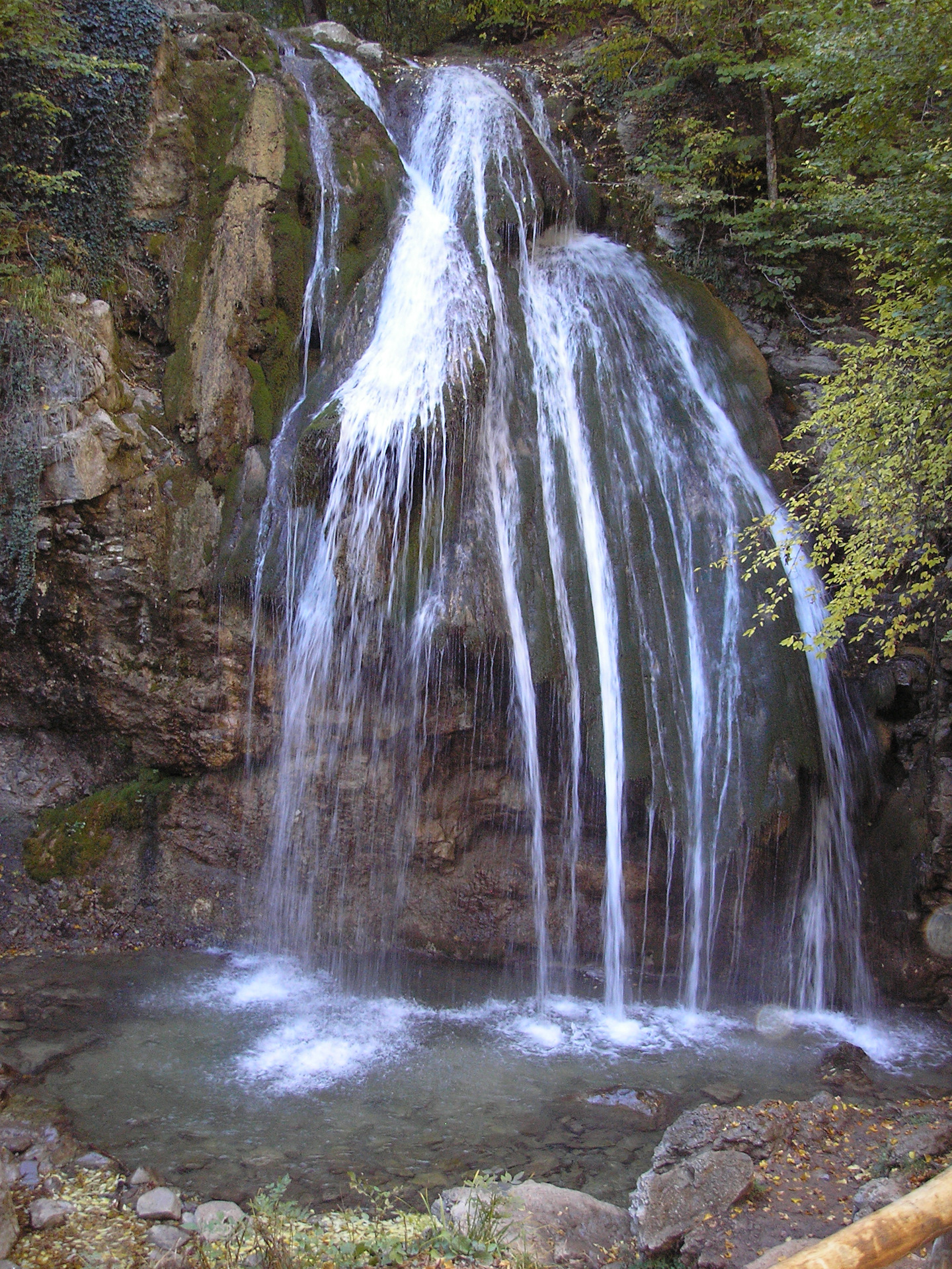 Водопад в Ялте Джур Джур