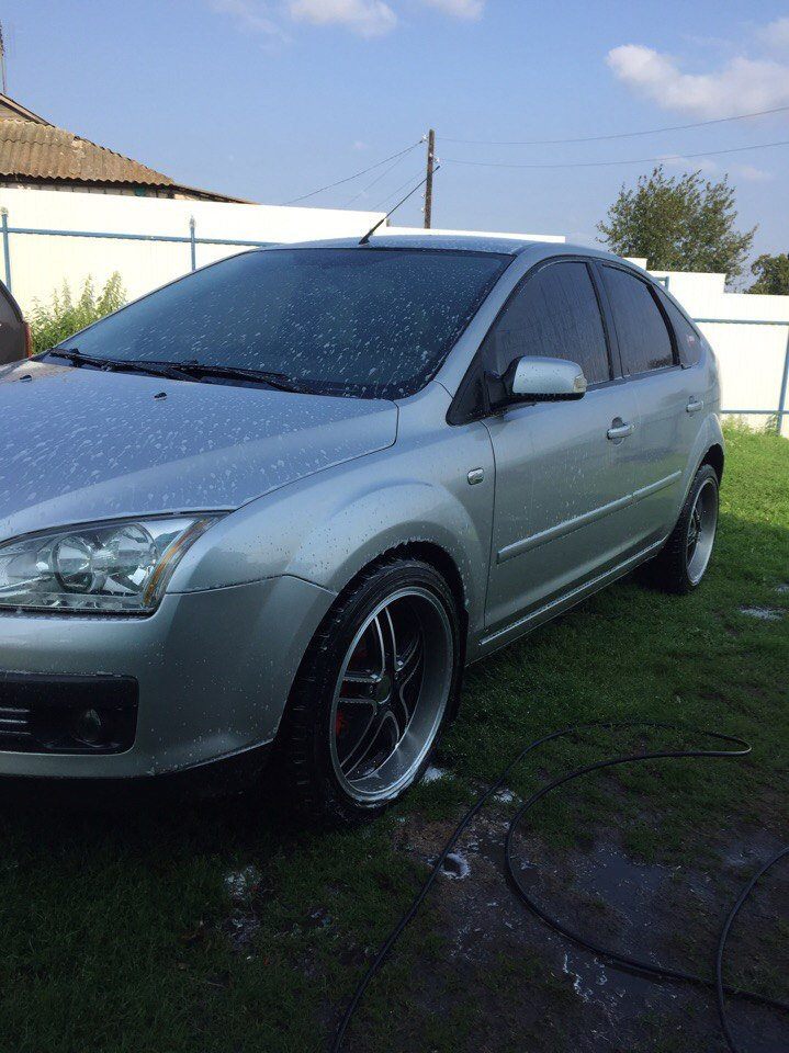 причем продавать еще не хотел — Lada 21093