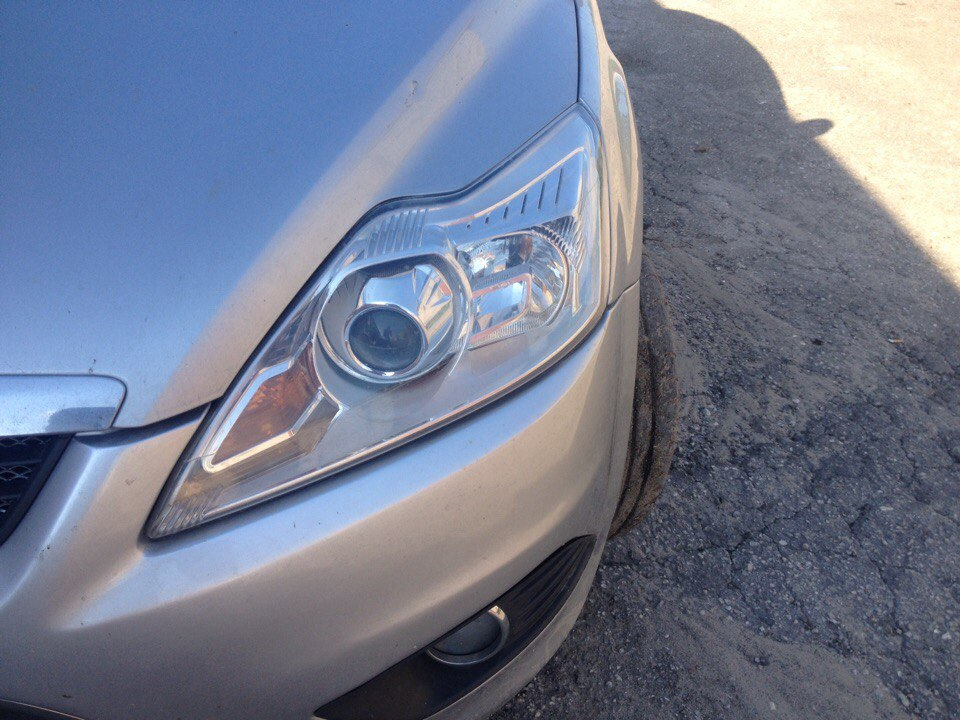 Установка линзовых фар — Ford Focus II Hatchback, 1,8 л., 2008 года ...