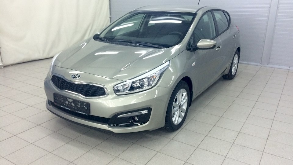 Kia Ceed JD 2013 Sirius Silver