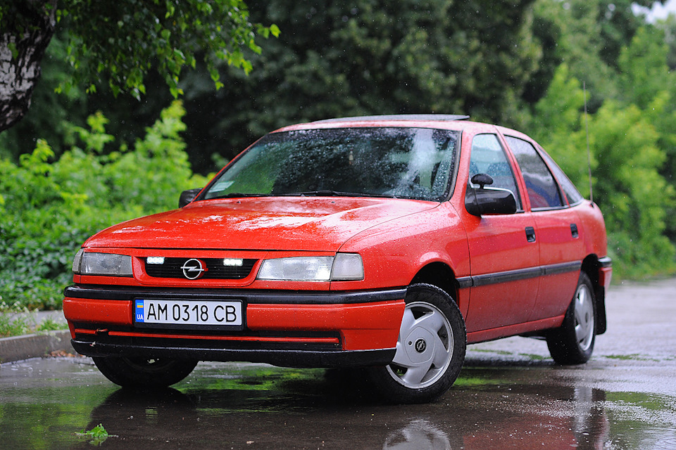 Опель 1.3 отзывы. Opel Vectra 1994 1.6. Opel Vectra 1994. Opel Vectra a 1994 2.0i.