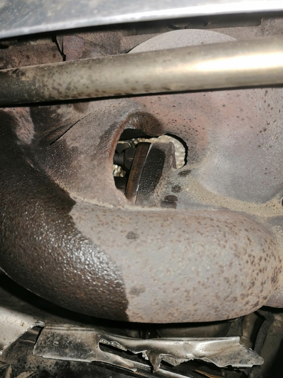 Пассат трубы. Кольцо приемной трубы Пассат б3. Приёмная труба Volkswagen Passat b5. Приемная труба штаны Пассат б5. Труба приемная Пассат б3 2,0