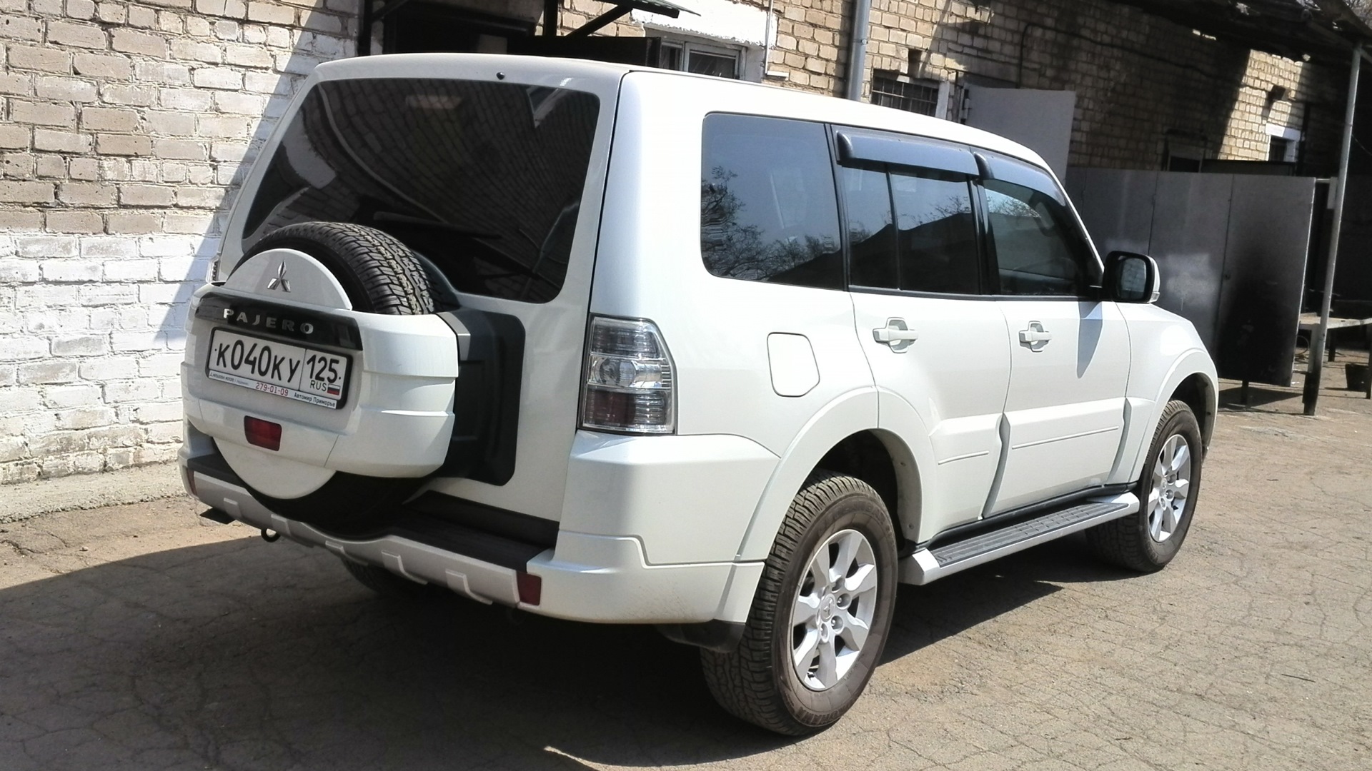 Mitsubishi Pajero (4G) 3.0 бензиновый 2013 | 6G72, механика на DRIVE2