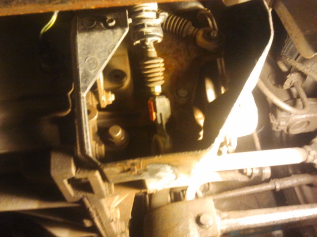 Замена масла в механичечкой коробке — Ford Fusion, 1,4 л, 2007 года ...