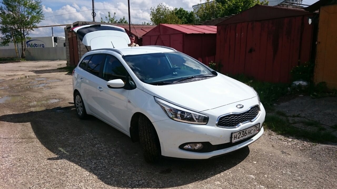 KIA Ceed SW (2G) 1.6 бензиновый 2013 | Белый Вагон на DRIVE2