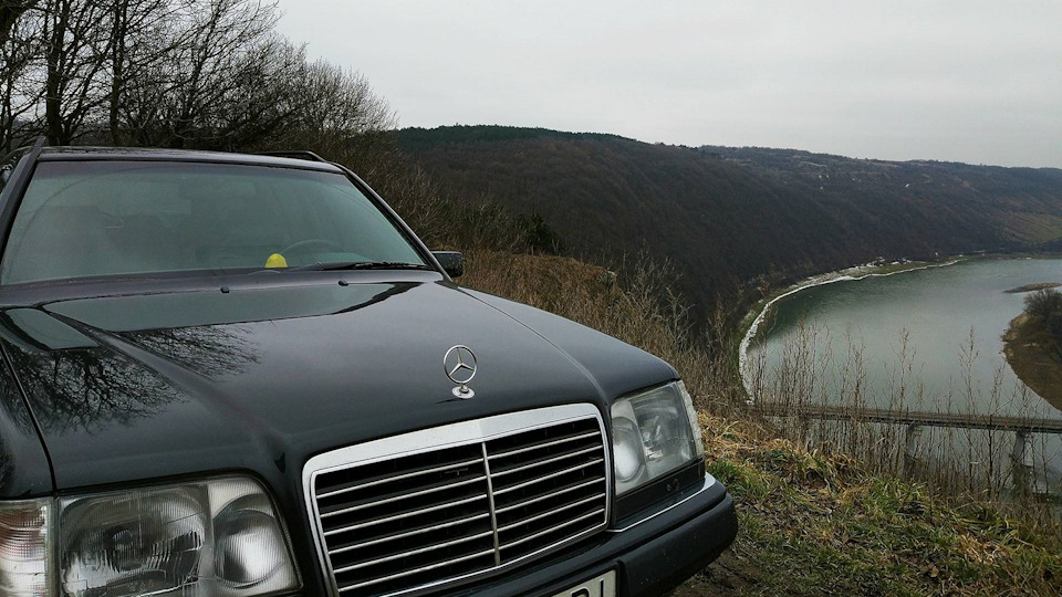 Очередные новые фары — Mercedes-Benz E-Class (W124), 2,8 л, 1995 года ...