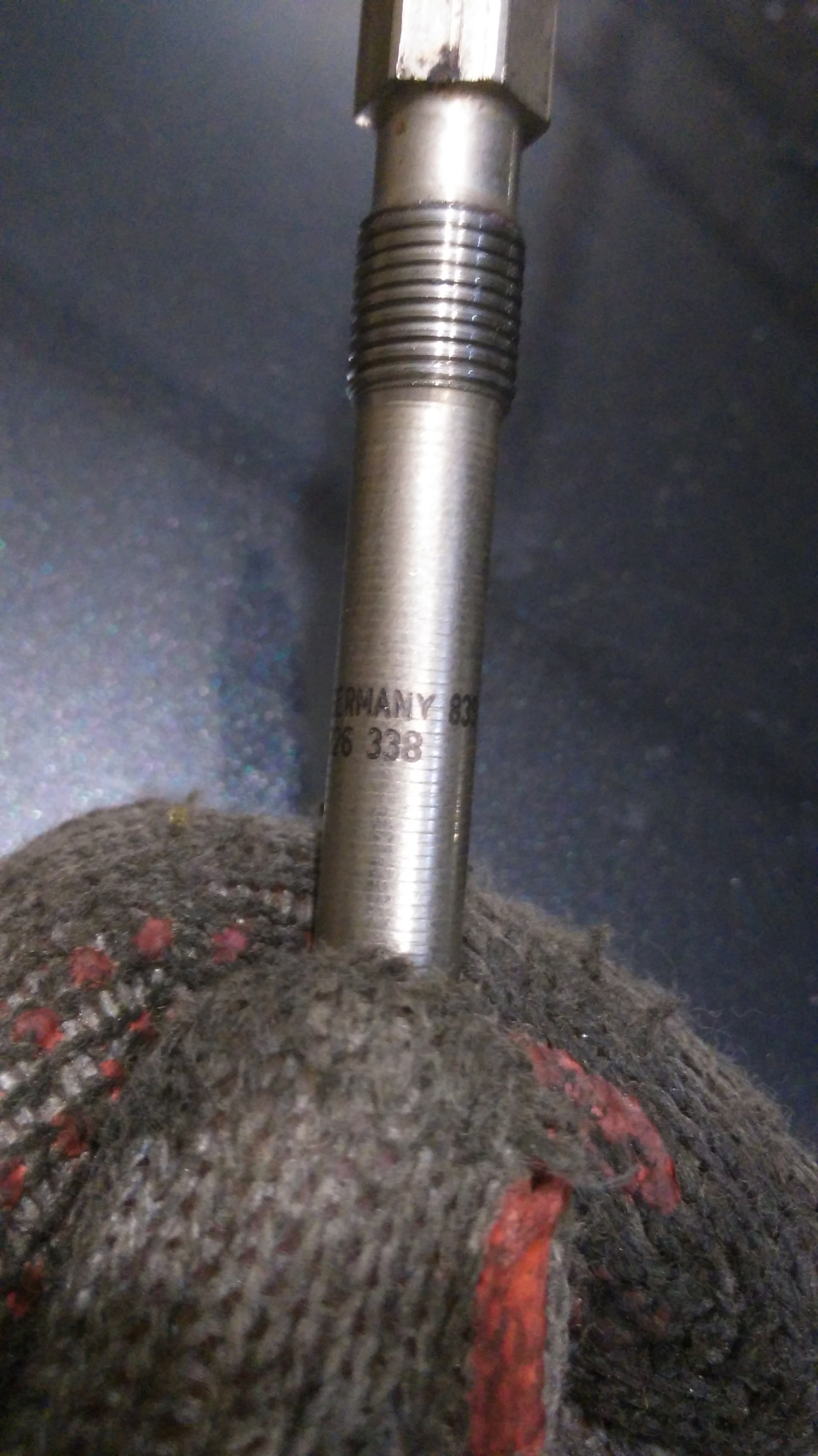 Меняем свечи накала — Audi A8 (D2), 2,5 л, 1998 года | запчасти | DRIVE2