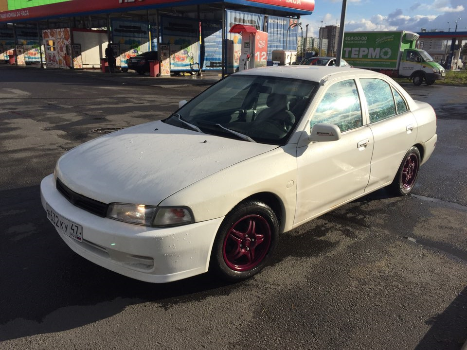 Митсубиси мираж 5. Mitsubishi Mirage v. Митсубиси Мираж 2001. Мицубиси Мираж 1997 купе.