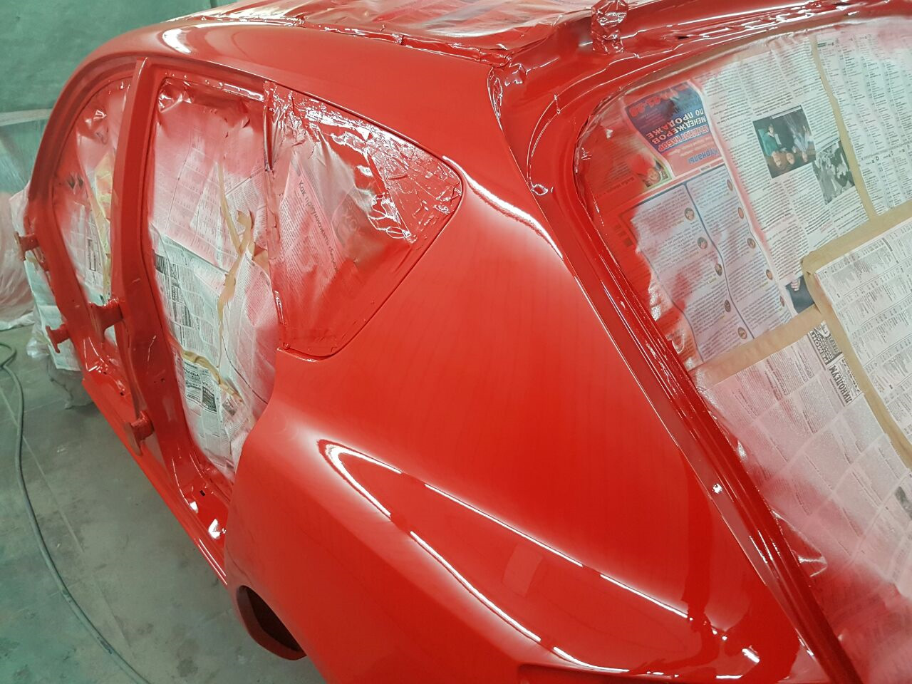 Лакокрасочное покрытие это. Лакокрасочное покрытие автомобиля. Восстановление лакокрасочного покрытия. Восстановление лакокрасочного покрытия автомобиля. Лаковое покрытие автомобиля.
