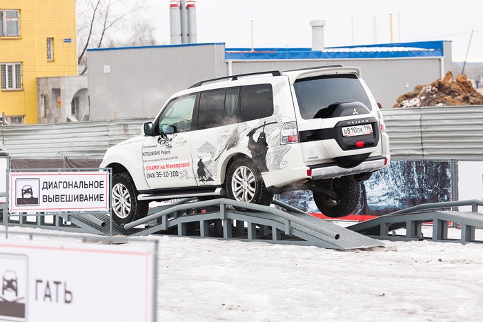 #17. Диагональное вывешивание. Уровень "Легкий". — Mitsubishi Outlander ...