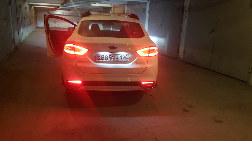 Вид в темноте — Ford Mondeo V