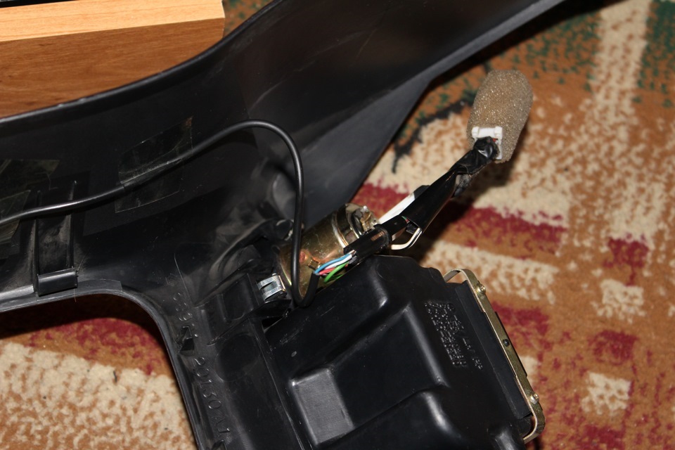 Светодиоды в панель печки и в ящик подлокотника — Toyota Carina E, 1,6 ...