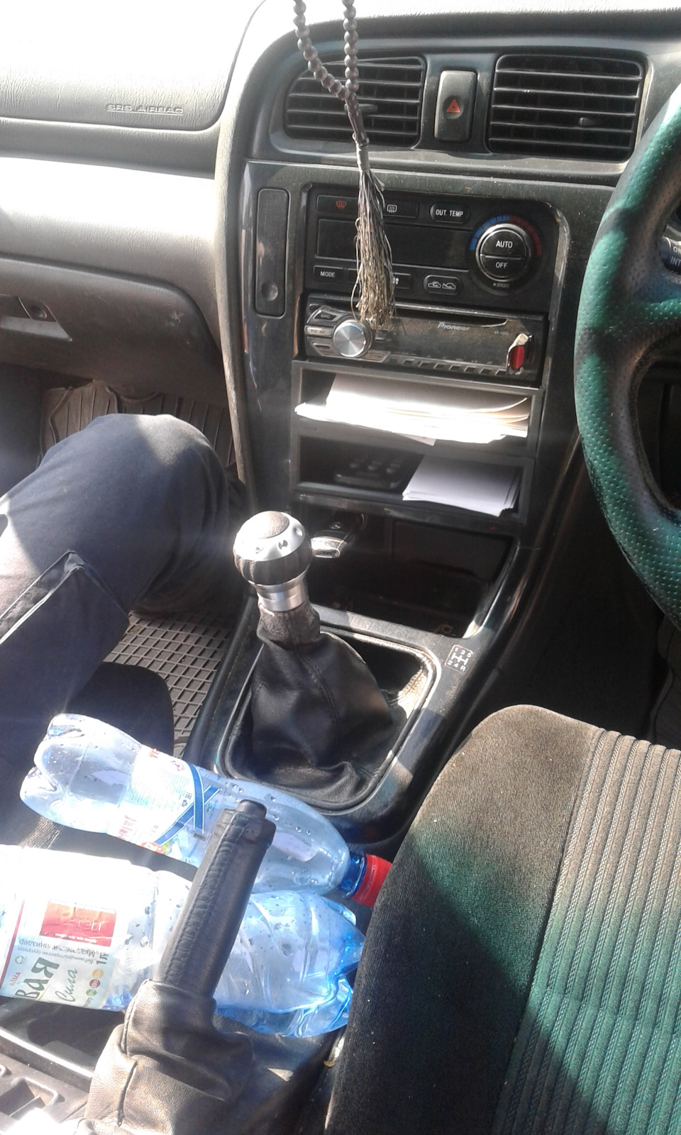 набалдажник на ручку кпп — Subaru Legacy (BE/BH/BT), 2 л, 2003 года ...