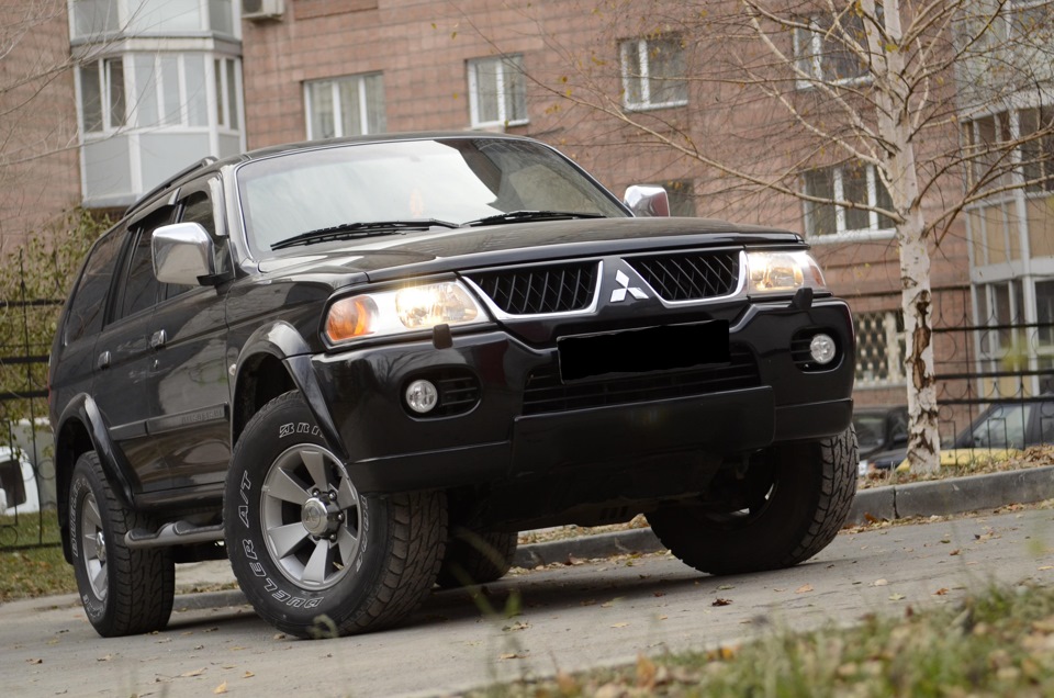 Паджеро спорт 1. Mitsubishi Pajero Sport 1. Mitsubishi Pajero Sport 1 черный. Pajero Sport 2007 черный. Mitsubishi Pajero Sport черный.