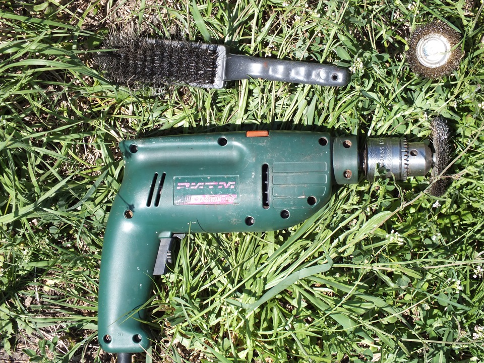 Покраска ступицы, суппортов и тормозных барабанов — Lada 2115, 1,6 л ...