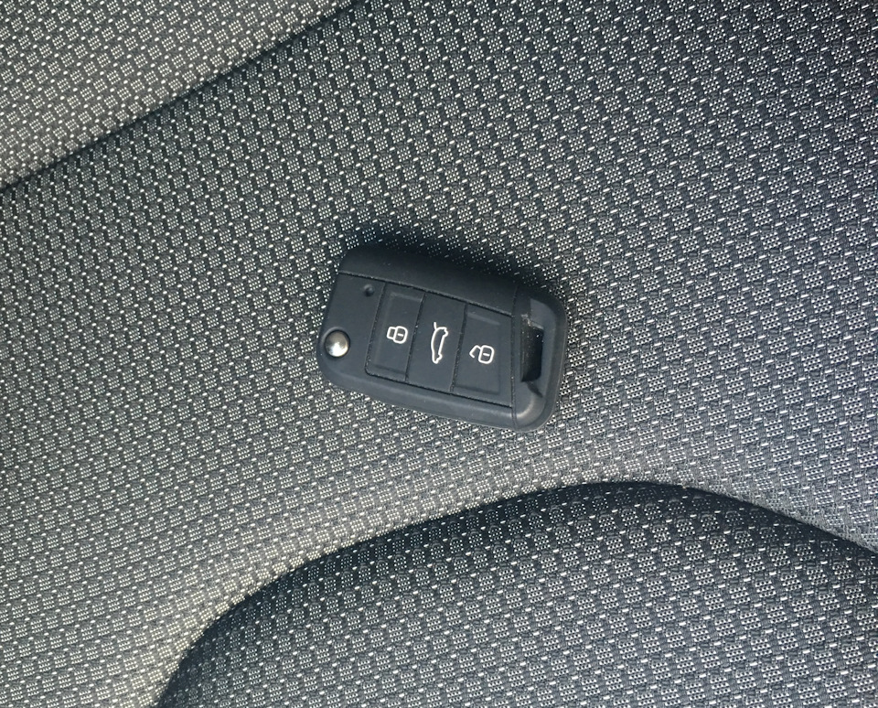 Иконки радиостанций, чехол на ключ. — SEAT Leon FR (Mk3), 2 л, 2016 ...