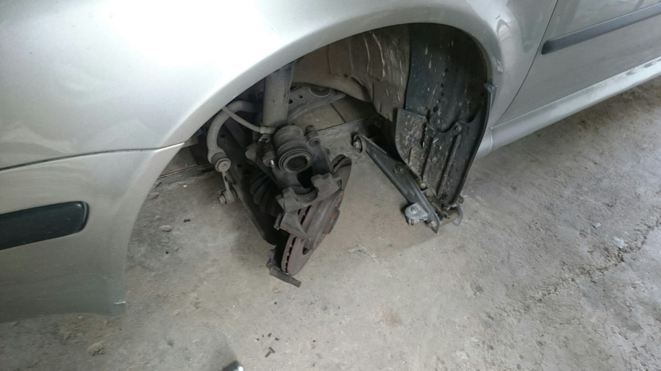 Замена колодок — Skoda Octavia A4 Mk1, 1,9 л, 2007 года | своими руками ...
