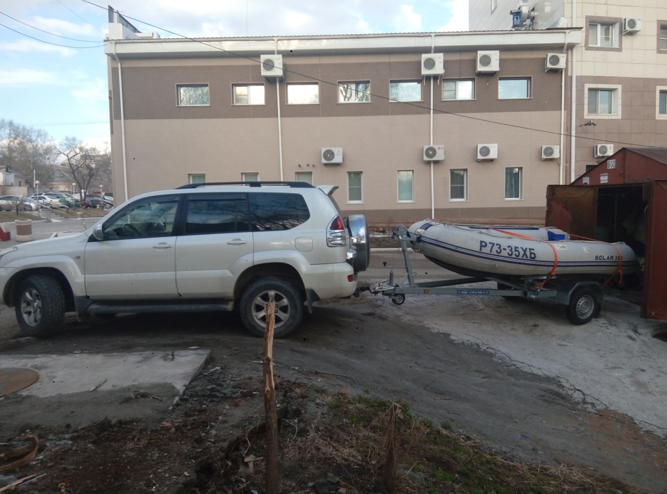 Поставил фаркоп, провел розетку — Toyota Land Cruiser Prado 120-series ...