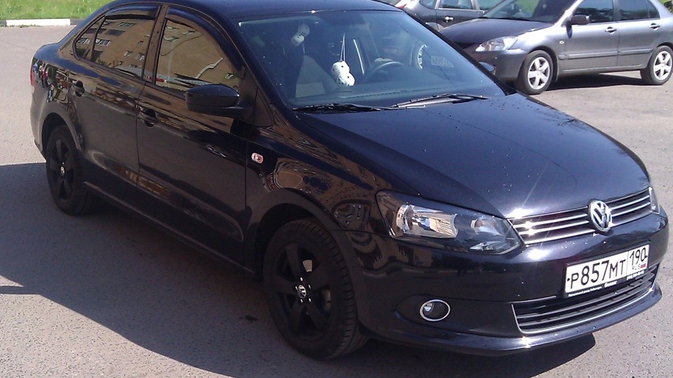 Volkswagen Polo Deep Black