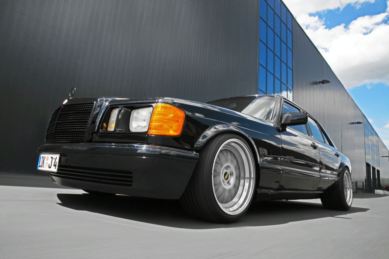 W126 mercedes фото