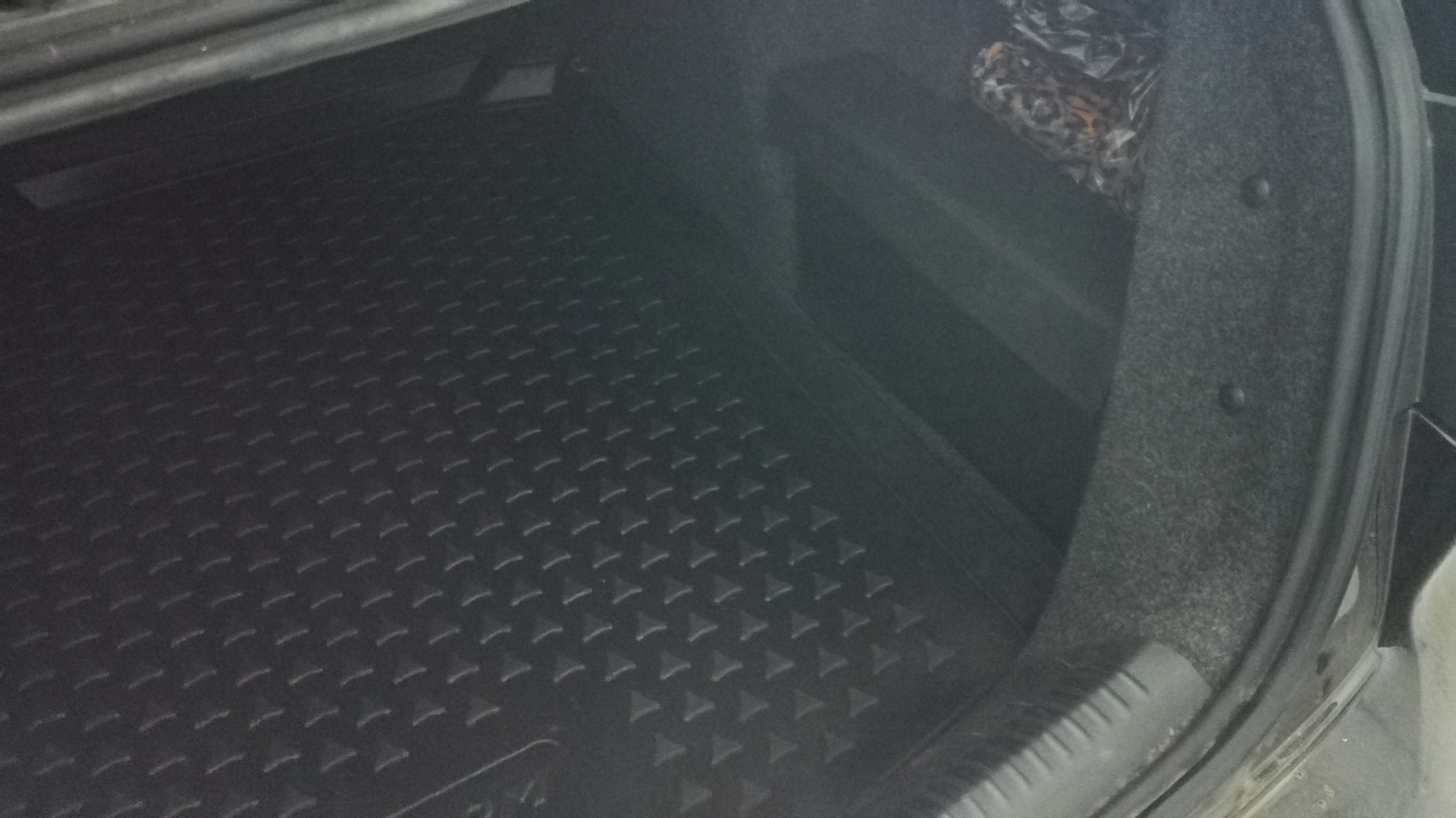 Карманы в багажник — Volkswagen Jetta VI, 1,6 л, 2016 года | аксессуары ...