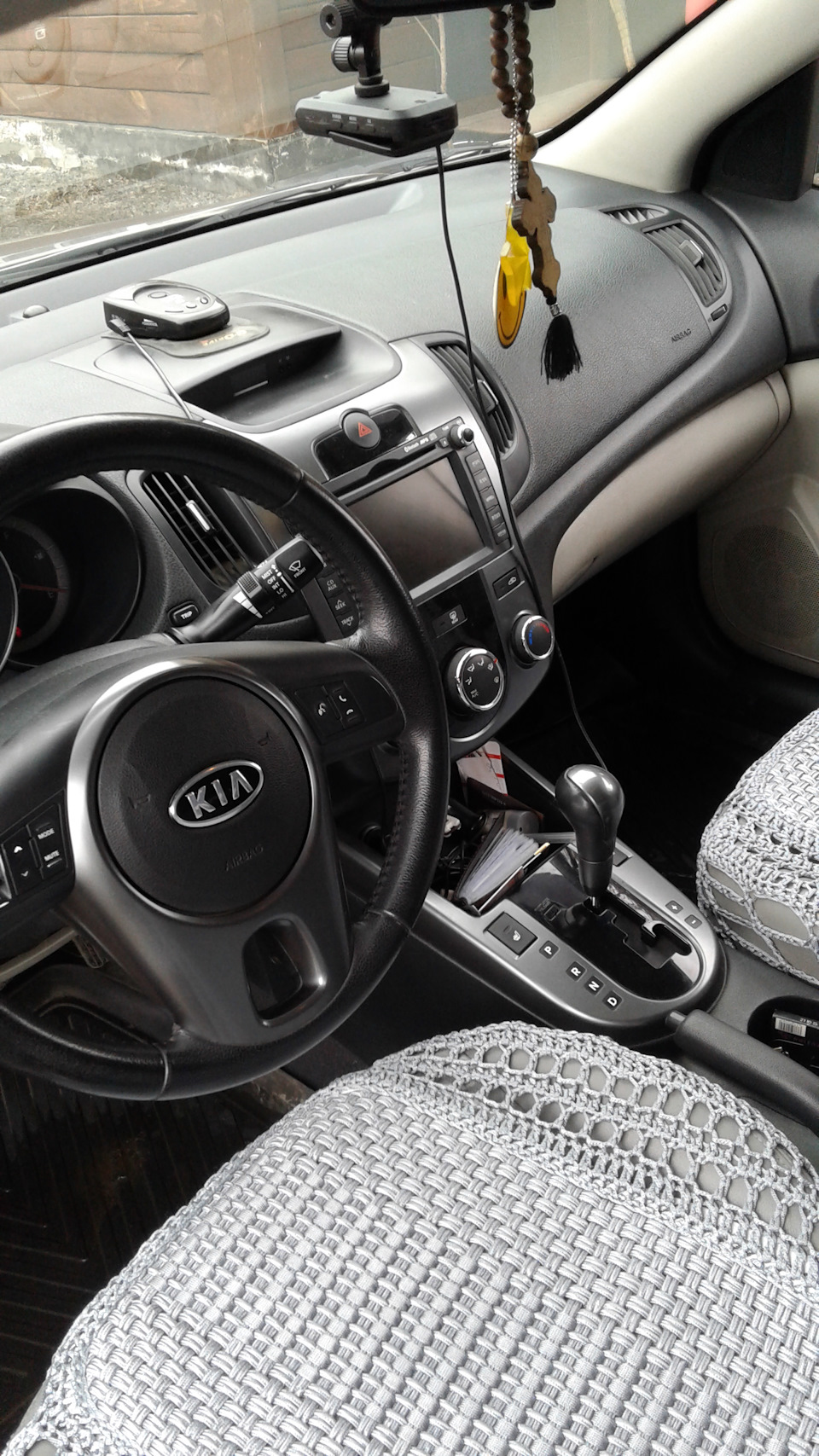 Скрип торпеды — KIA Forte5, 1,6 л, 2011 года | наблюдение | DRIVE2