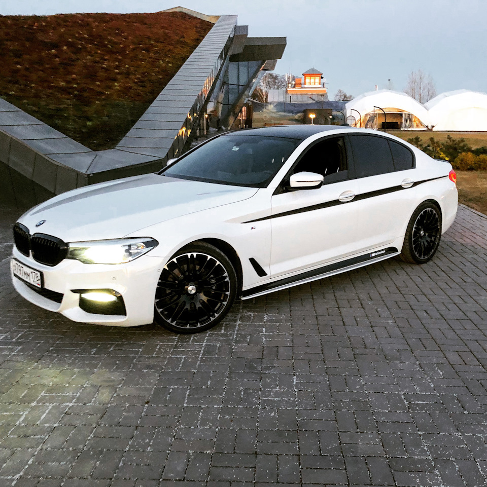 Акцентные полосы BMW f30