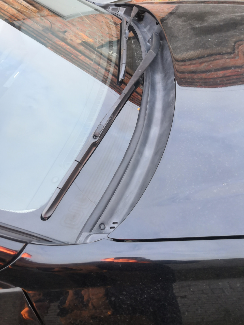 Установка новой уплотнительной резинки на жабо! — Subaru Legacy (BL/BP ...