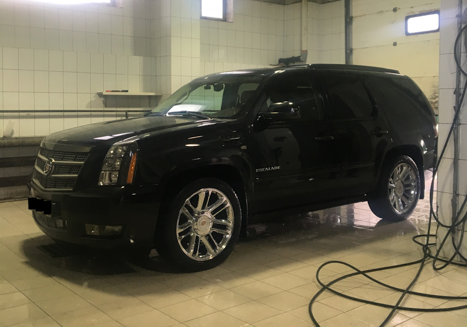 Cadillac escalade третьего поколения минусы