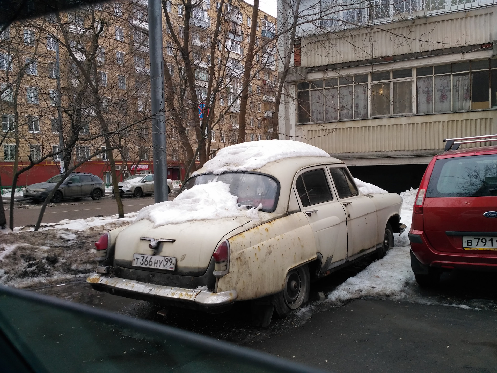 брошенные авто в москве