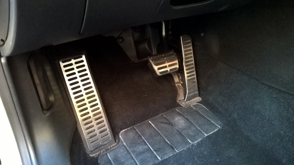 Резвому авто — спортивные педали. — Skoda Octavia A5 Mk2, 1,8 л, 2012 ...