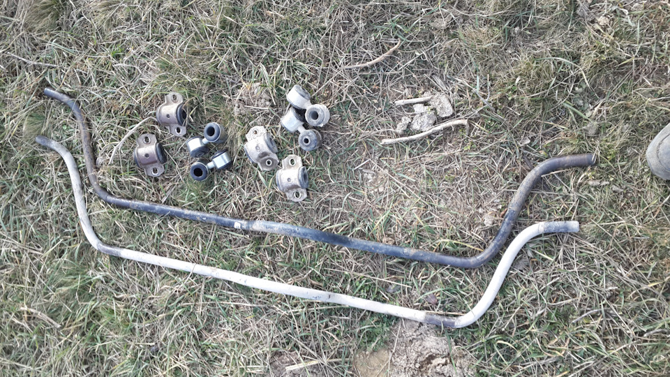 Замена втулок стоек и самого стабилизатора поперечной устойчивости ...