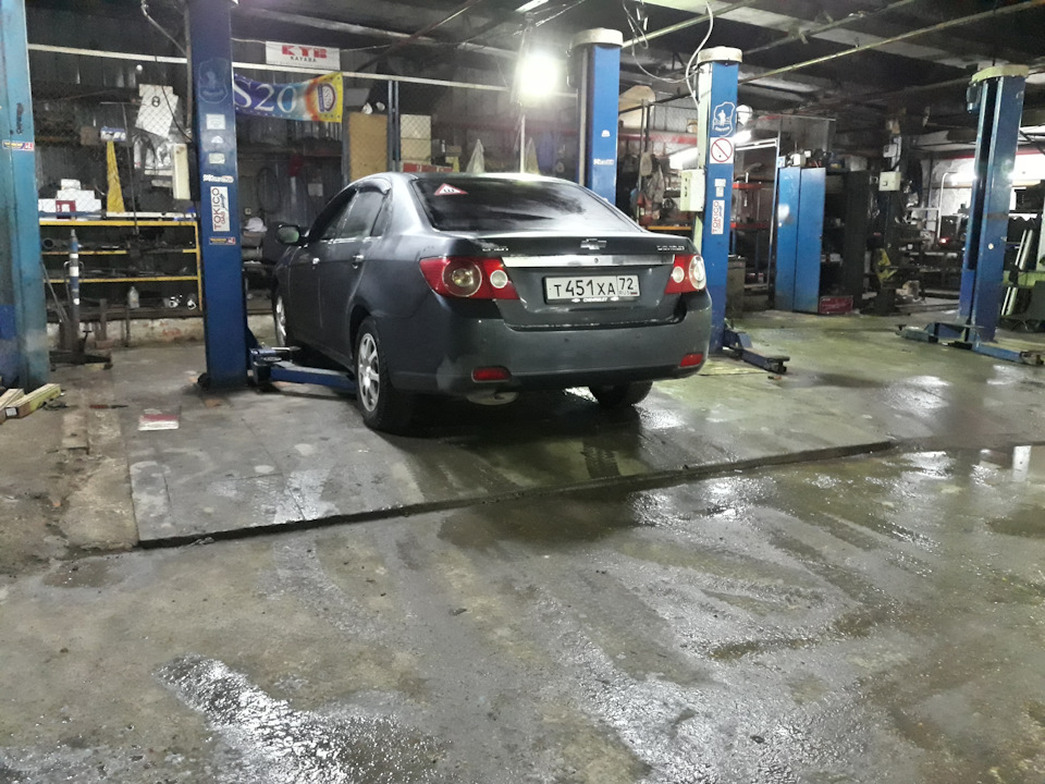 Ремонт задней подвески и замена прокладки клапанной крышки — Chevrolet ...