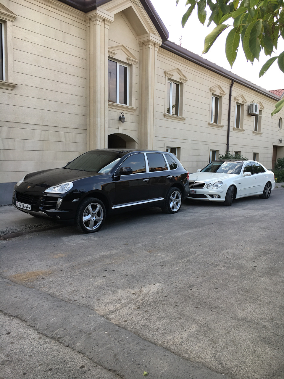 П. — Mercedes-Benz E-class (W211), 3,5 л, 2009 года | фотография | DRIVE2