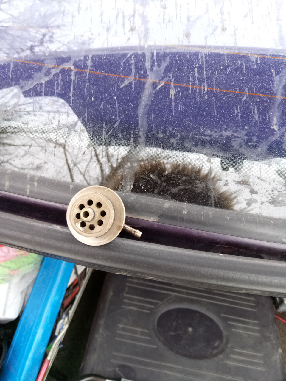 РДТ он же регулятор давления топлива — BMW 3 series (E36), 2,8 л, 1996 ...