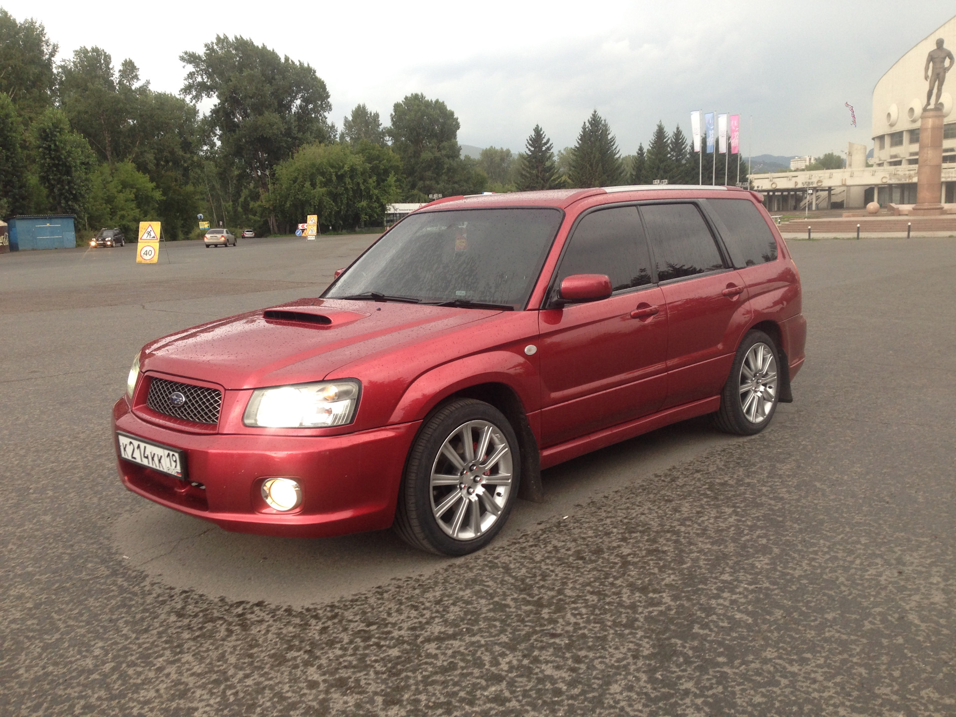 Сага сг5. Subaru Forester sg5 красный. Субару Форестер sg5 Cross Sport. Красный Субару Форестер sg5. Субару Форестер sh5 турбо красный.