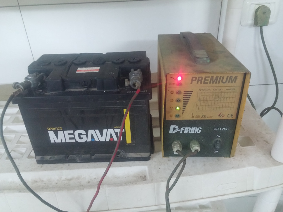 Села АКБ — Hyundai i30 CW I, 1,6 л, 2012 года | поломка | DRIVE2