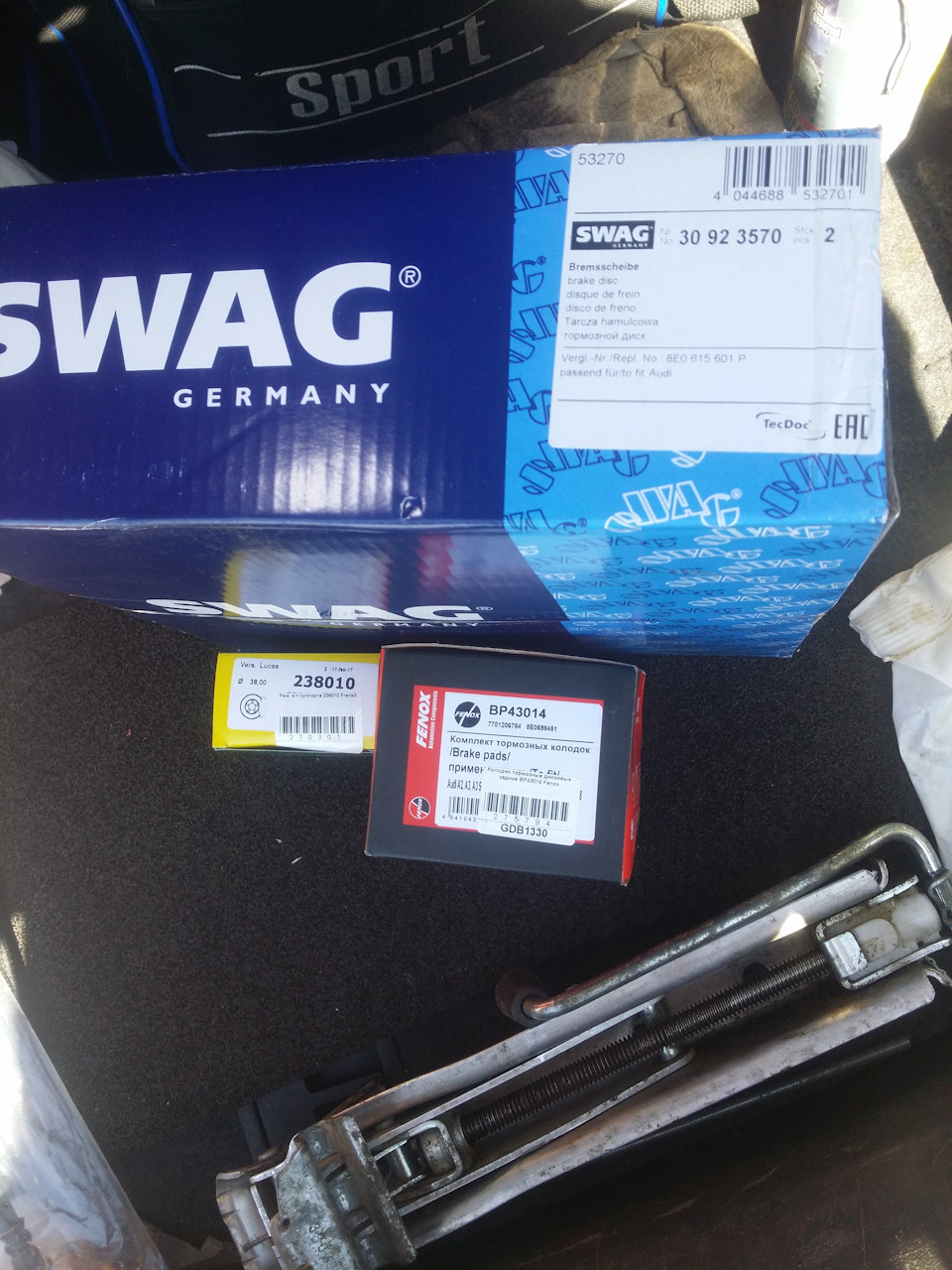 Задний суппорт — Audi A4 (B6), 1,8 л, 2003 года | визит на сервис | DRIVE2